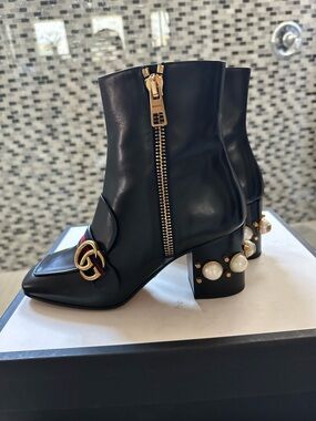 Gucci Black Leather Pearl-Embellished Block Heel Ankle Boots